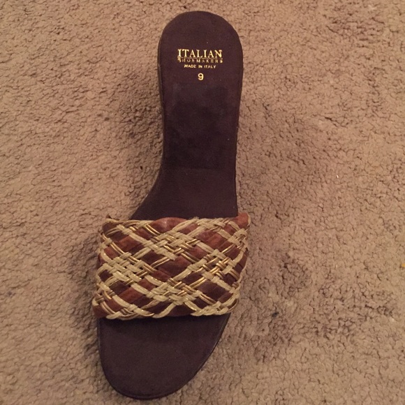 Sandal