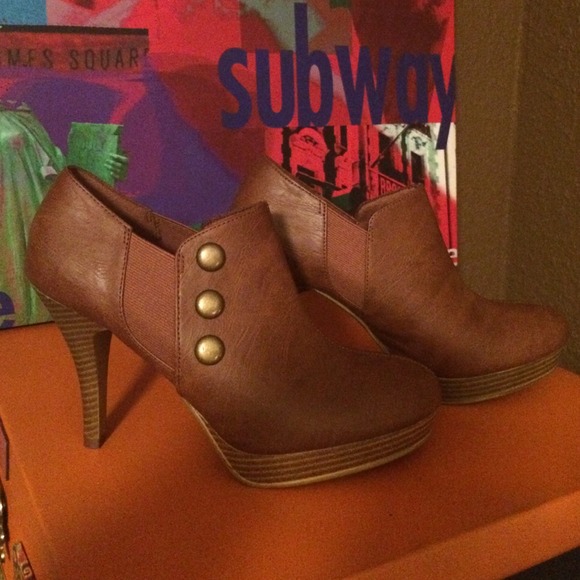 Brown Casual Platforms - worn once 👣