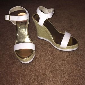 White and gold Michael Antonio wedges