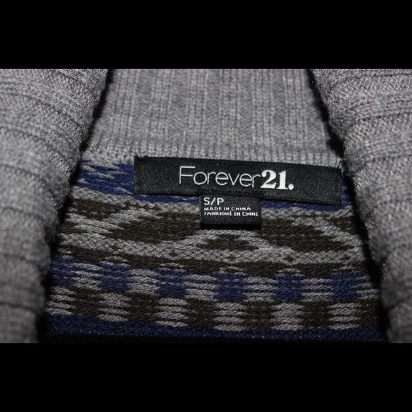 Forever 21 Sweater - Picture 4 of 4