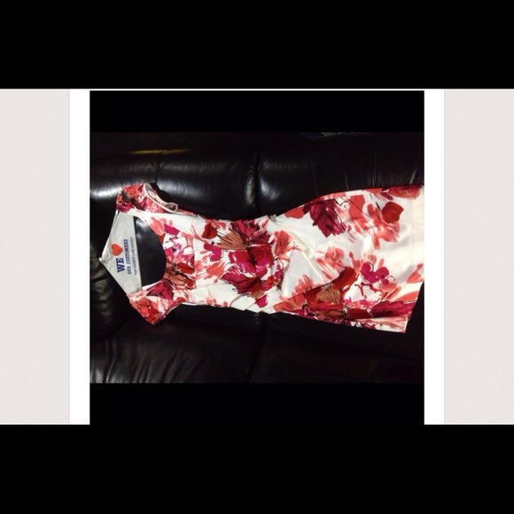 Suzi Chin Floral Dress - Picture 2 of 4