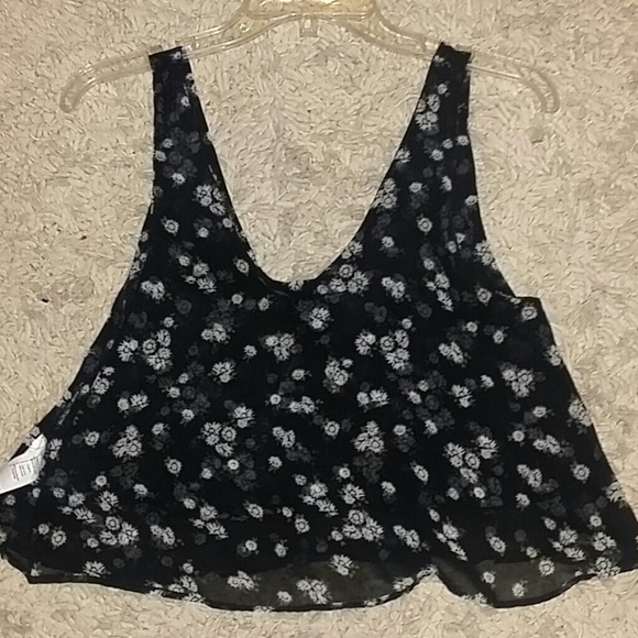 Daisy's crop top
