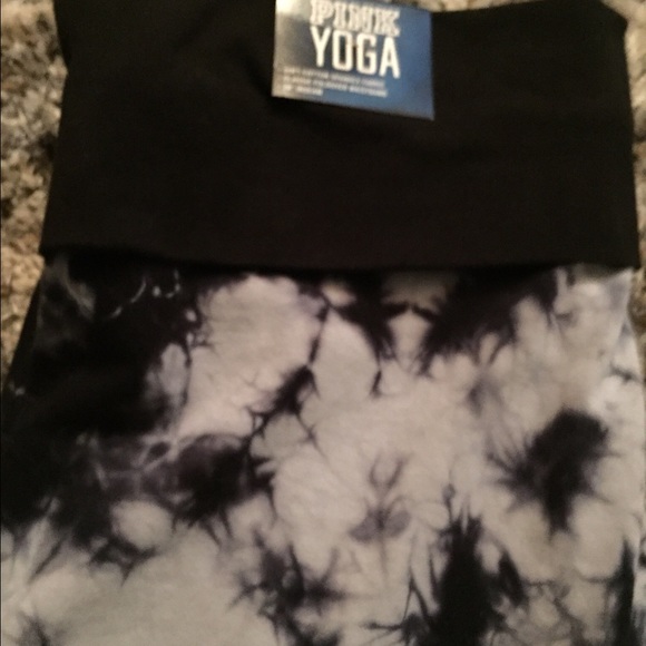 BNWT PINK FULL LENGTH TIE DYE YOGAS