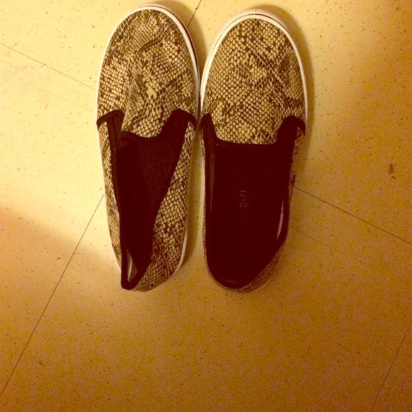 Snakeskin Slip-on Sneakers