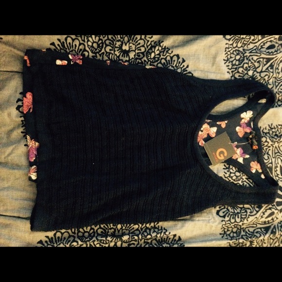 Gorgeous navy blue floral tank NWT