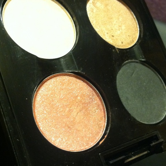 Mac FAFI eyes 1 and 2 - Picture 3 of 4