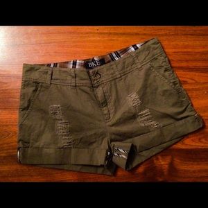 BKE shorts size 28