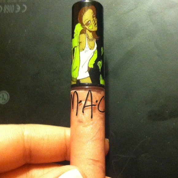 Mac FAFI sugar trance lipglass