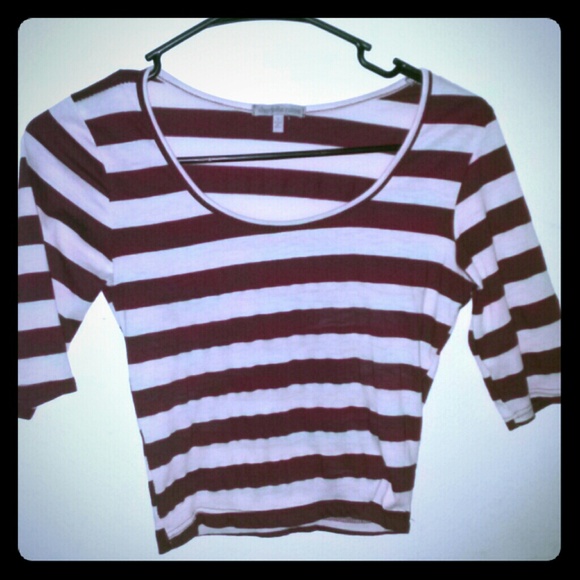 Cropped T-shirt - Picture 1 of 2