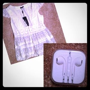 ❗️BUNDLE for scornejo89❗️Lace top& ear phones