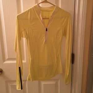 ❗️SALE❗️ Lulu lemon yellow zip up jacket
