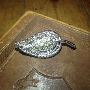 Silver Leaf Broach