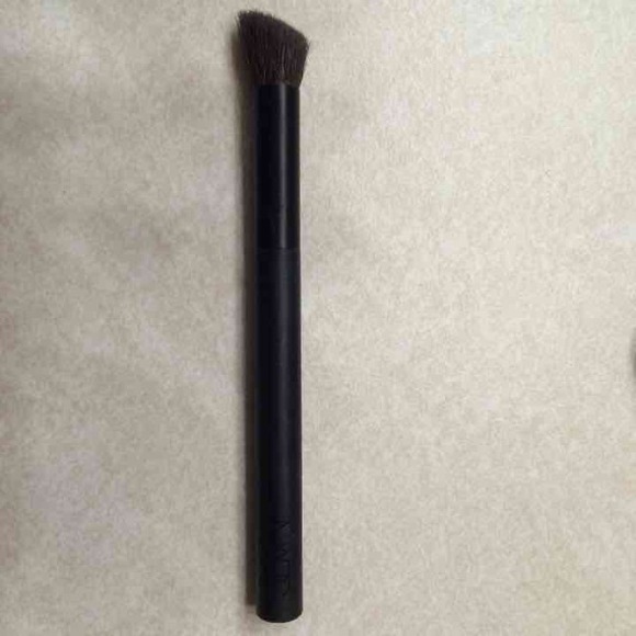 Nars eyeshadow brush