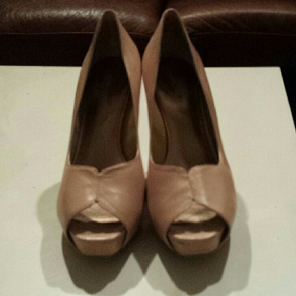 Nine West Pumps Size 8