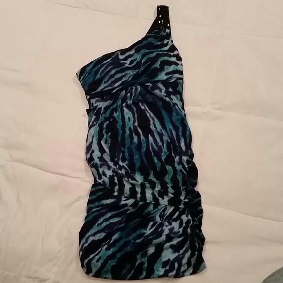 Super cute one shoulder black and teal dress