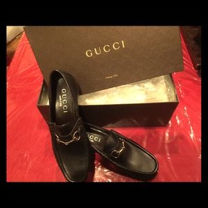 NIB GUCCI SHOES.....👞👞