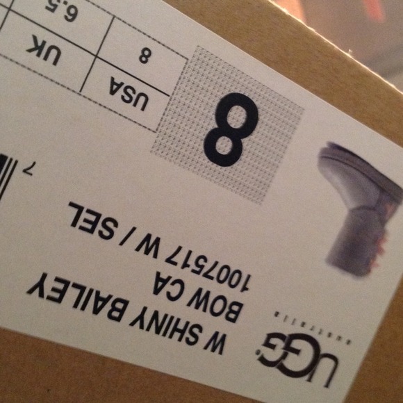 Cancer uggs - Picture 3 of 4