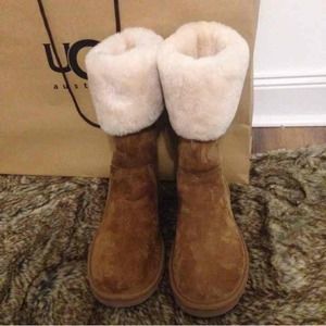 Brand new uggs size 5