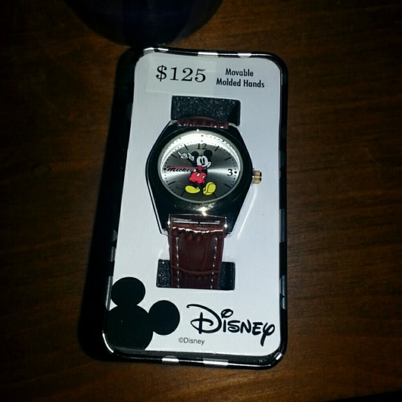 Disney watch! - Picture 1 of 3