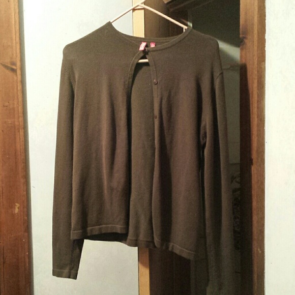 Cardigan sweater