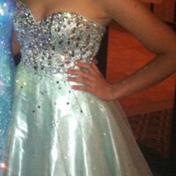 Prom Dress - Picture 2 of 4