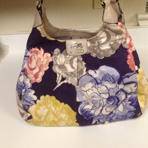 Used coach purse and wallet