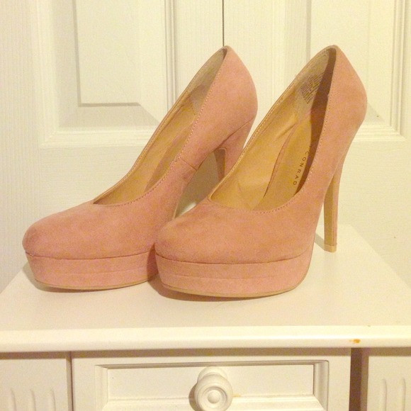 Blush Lauren Conrad suede pumps size 7