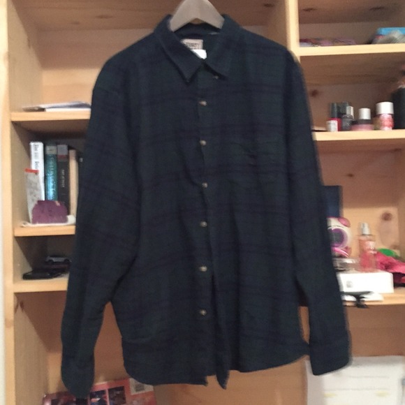 LF Furst of a Kind Vintage Triangle back Flannel - Picture 1 of 4