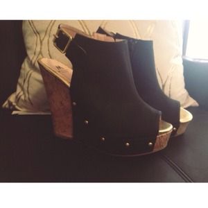 Studded wedged heals