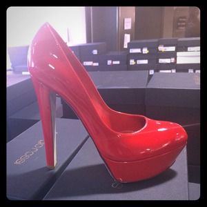 Hot Red High Pumps 👠 by Sergio Rossi size 39