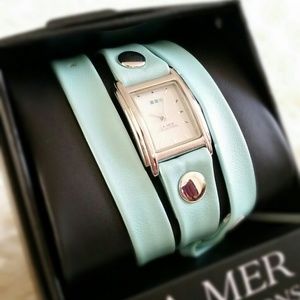 La Mer mint colored watch