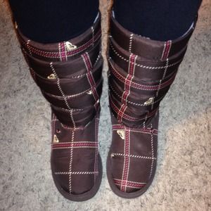 Brown Roxy boots