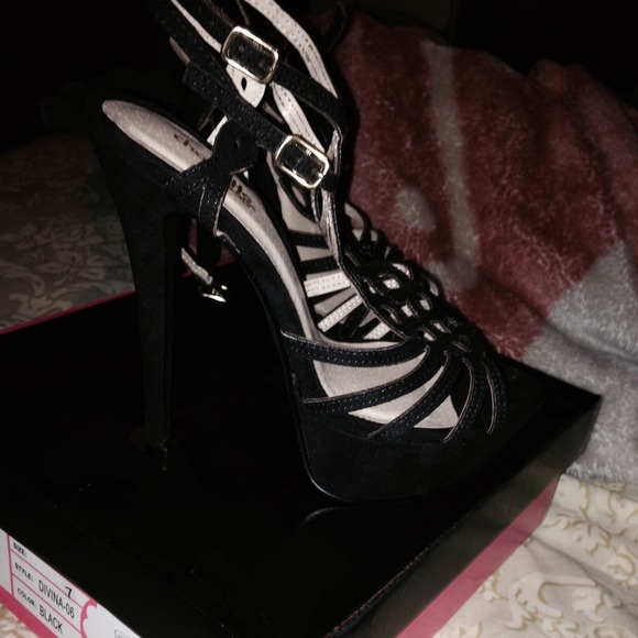 There new - Picture 2 of 2