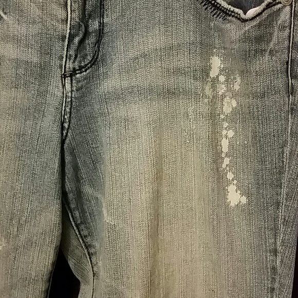 JEANS - Picture 2 of 4