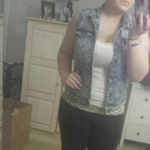 SOLD ON VINTED Distressed denim vest