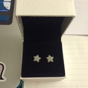 Pandora shining star earring