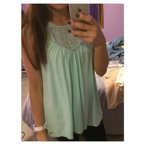 New never worn slit in the back