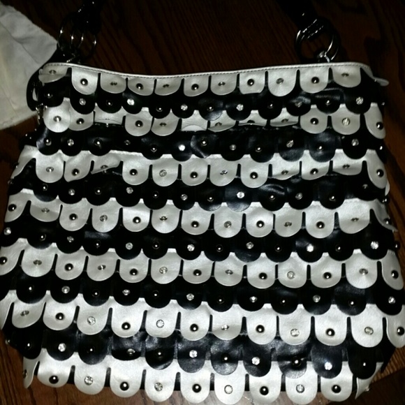 Handbag - Picture 2 of 4