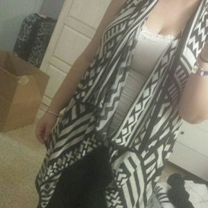 SOLD ON VINTED Black and white aztec cardigan