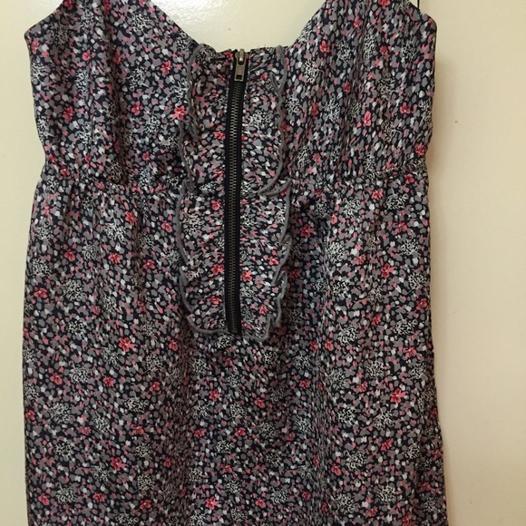 Top - Picture 2 of 2