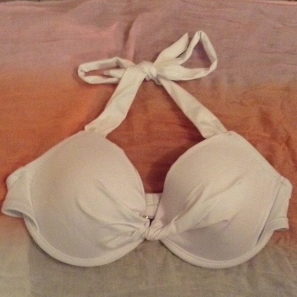 PRICE DROP: BUNDLE of Bikini Tops (NWOT)👙☀️🏊 - Picture 3 of 4
