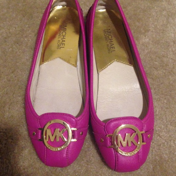 Micheal kors flats