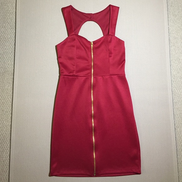 🆕 Red zip up dress