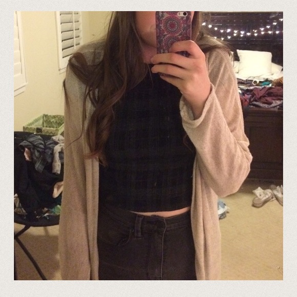 Brandy Melville thin cream/ tan cardigan