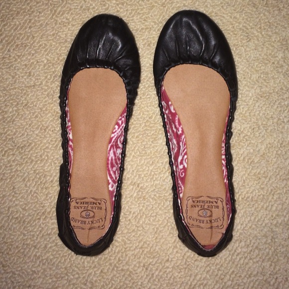 Lucky  Brand black flats