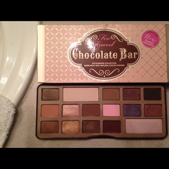 Too faced chocolate bar palette