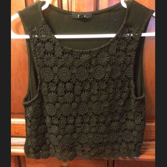 See through crocheted top - Picture 1 of 2