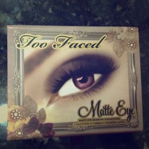 Too Faced Matte Eye Eyeshadow Palette.