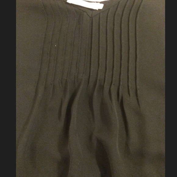 thin crocheted top - Picture 3 of 3