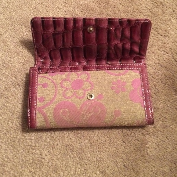 AUTHENTIC Guess wallet - Picture 4 of 4